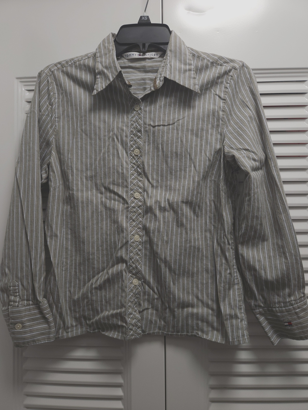 Tommy Hilfiger Women's Size 10 Striped Button Front Shirt Olive Green White Blue